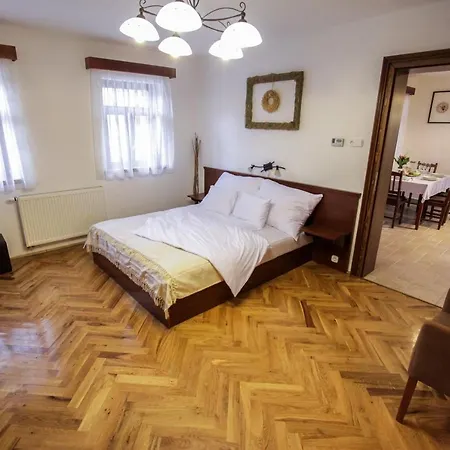 Oszter-Haz Kekkut Apartment Exterior photo