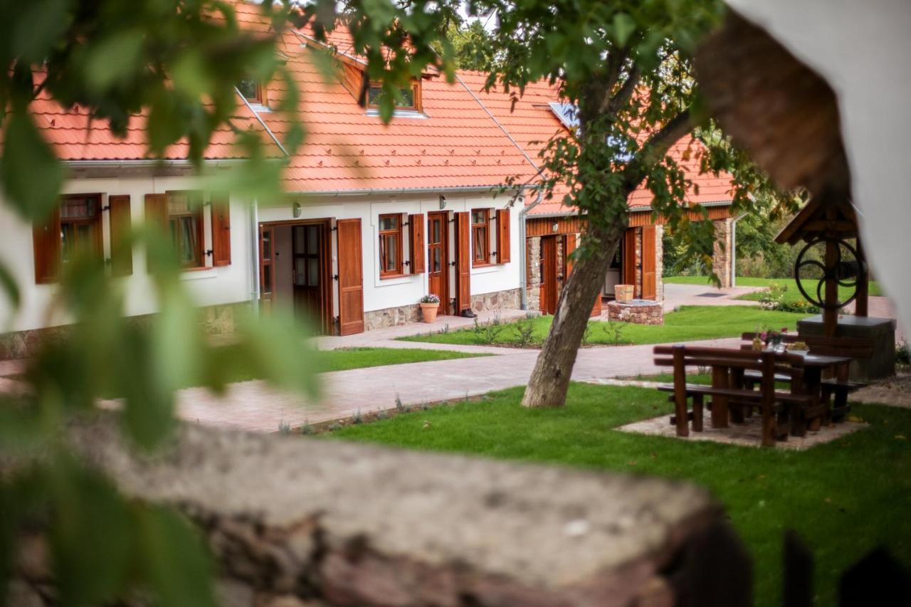 Apartment Oszter-haz Kekkut